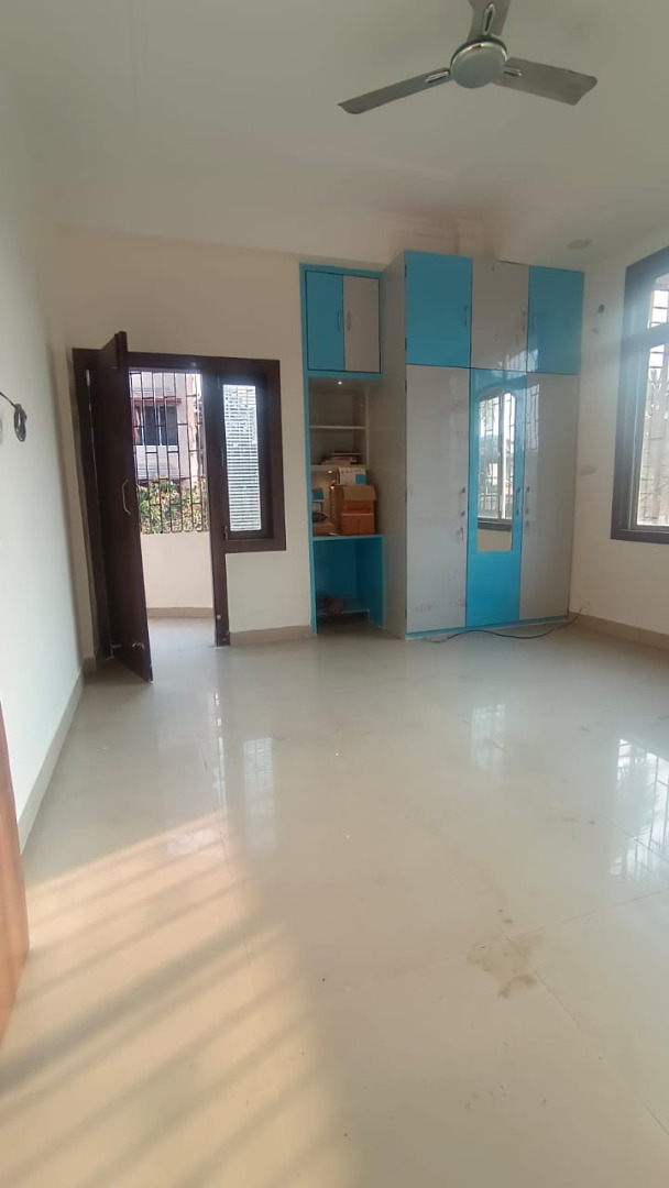 Semi Furnished 3bhk in Income Tax Colony Rd, Bongaon, Guwahati, Assam, India for Rent
